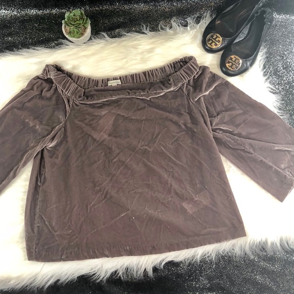 Calvin Klein velvet off the shoulder top - Picture 2 of 4